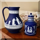 P05. Wedgwood jasperware. 